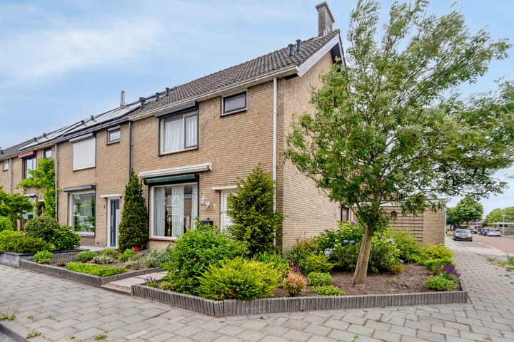 Acacialaan 11 in Steenbergen