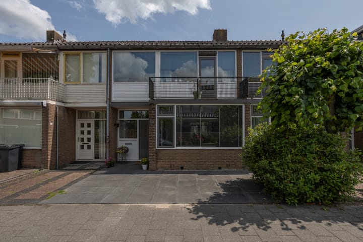 Acacialaan 20 in Rozenburg