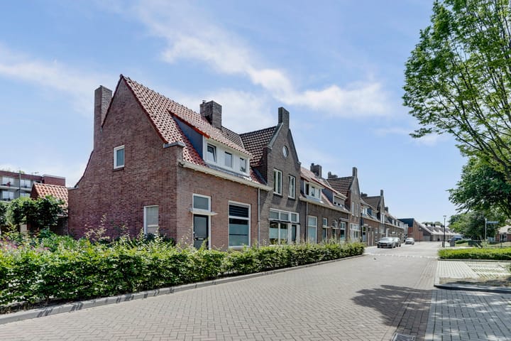 Acacialaan 3 in Bergen op Zoom foto