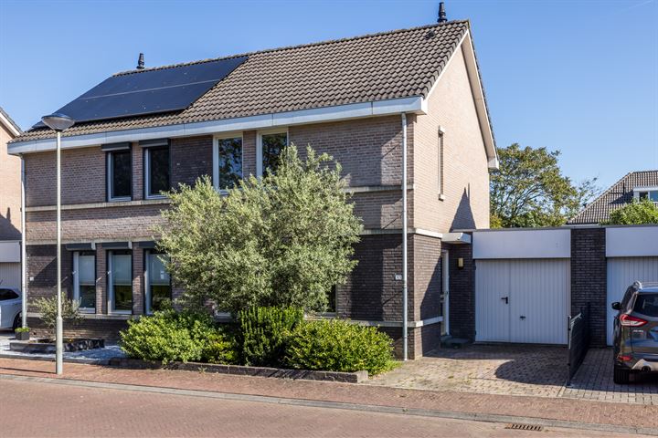 Acaciastraat 14 in Geleen