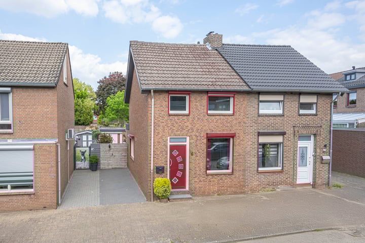Acaciastraat 9 in Kerkrade Foto