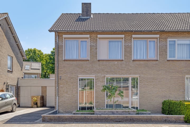 Achillesstraat 17 in Rosmalen