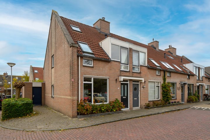 Achter de Bergen 6 in Honselersdijk