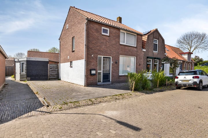 Achter de Kerk 1 in Nieuw- en Sint Joosland