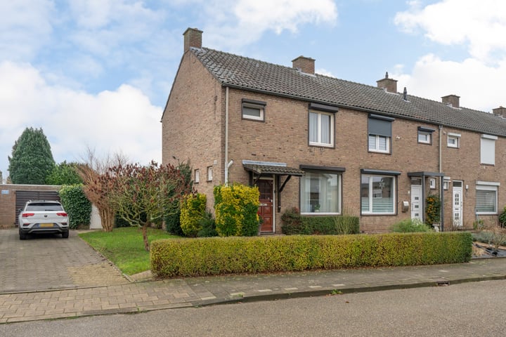 Photo of property Achter Spitsbergen 7, Sittard