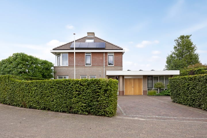 Achterweem 12 in Valburg
