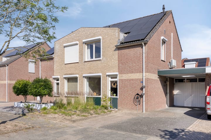 Achtkantmolen 37 in Weert