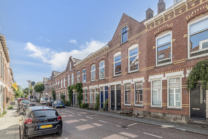 Adamshofstraat 122 in Rotterdam