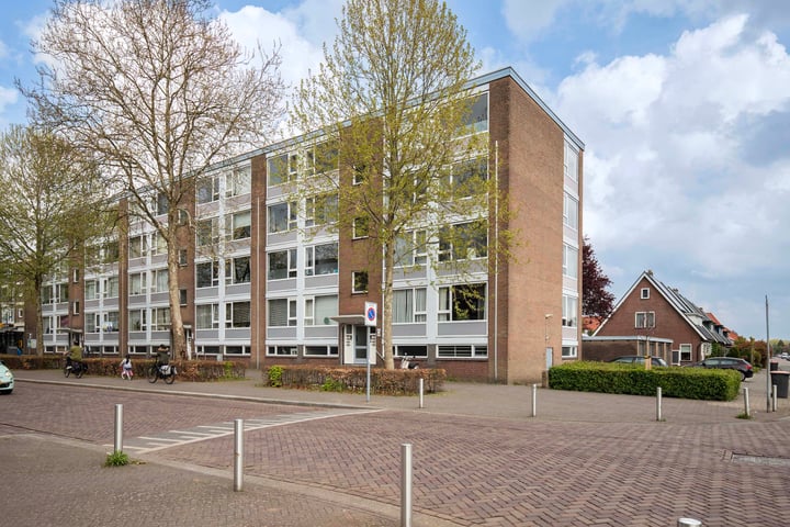 Photo of property Adelaarslaan 289, Apeldoorn