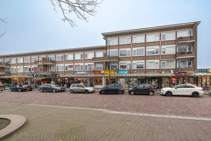 Adelaarslaan 98 in Apeldoorn