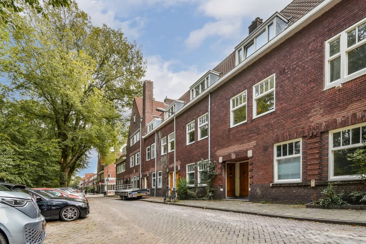 Adelaarsweg 18 in Amsterdam