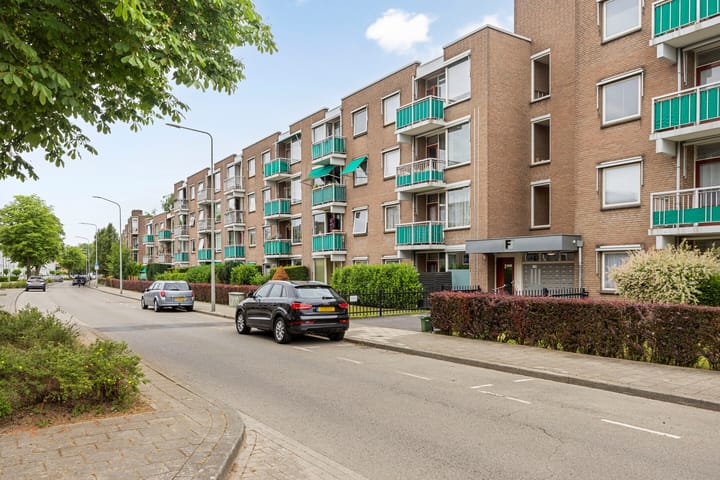 Adelbert van Scharnlaan F 54 in Maastricht