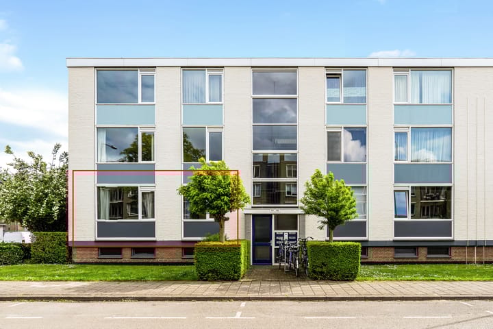 Adelbert van Scharnlaan R 1 in Maastricht