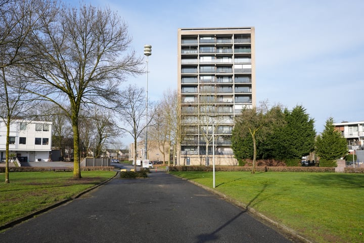 Photo of property Adenauerlaan 67, Heerlen