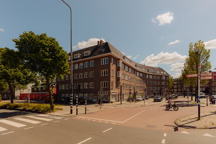 Admiraal De Ruijterweg 480-3 in Amsterdam
