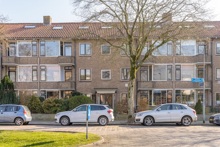 Admiraal de Ruyterlaan 131 in Hilversum