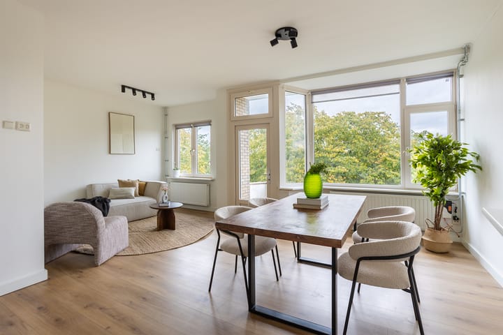 Admiraal de Ruyterlaan 55 in Hilversum