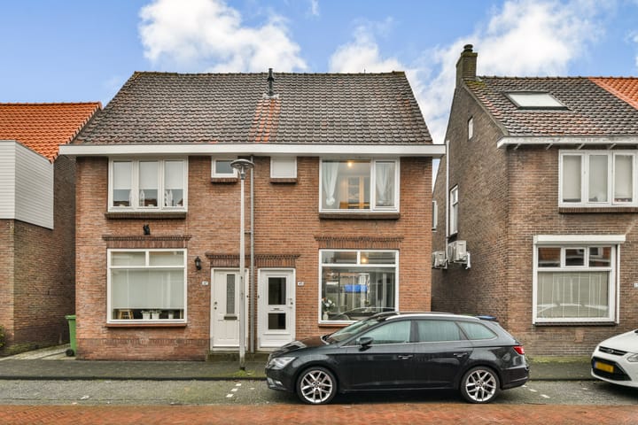 Admiraal de Ruyterstraat 45 in Sliedrecht
