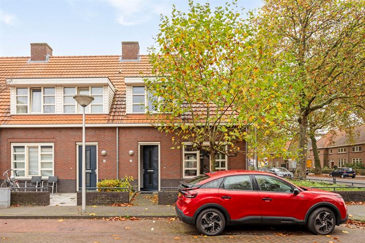 Adriaan Dorsmanstraat 2 in Eindhoven