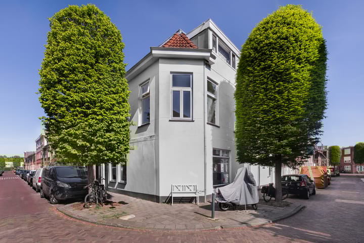 Adriaan Loosjesstraat 6-ZW in Haarlem
