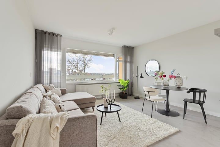 Adriaan van Bergenstraat 380 in Breda photo