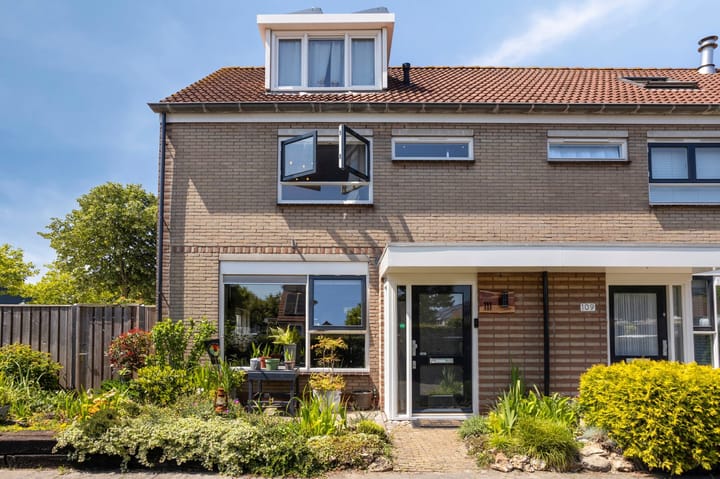 Adriaan van der Kloosterstraat 111 in Hoek van Holland