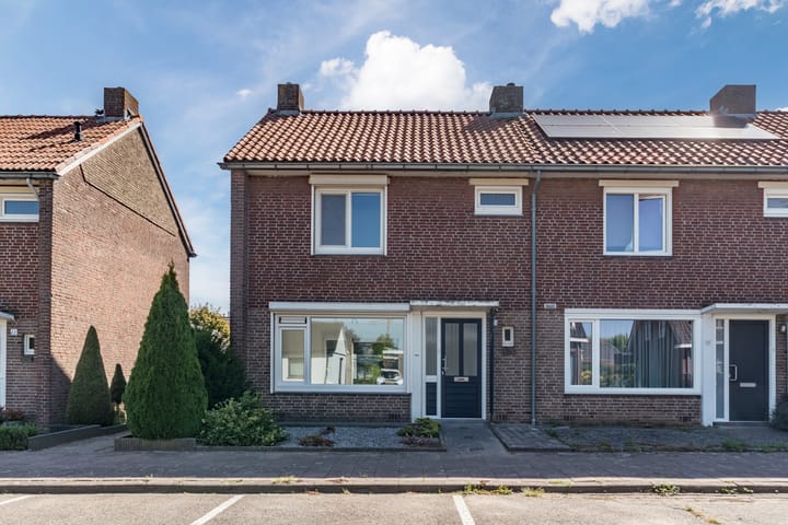 Adriaansdreef 24 in Veldhoven