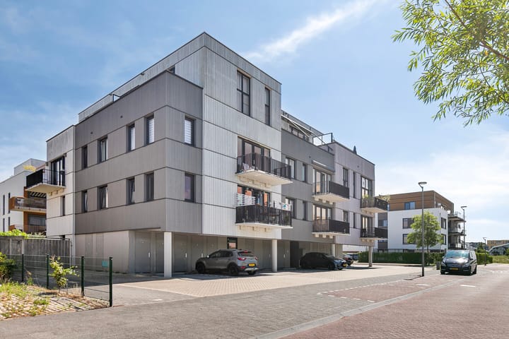 Photo of property Adriaen Blockstraat 26, Almere