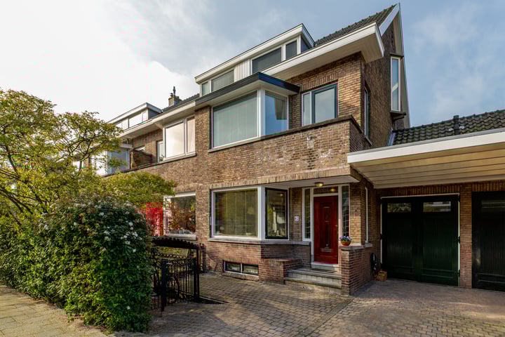 Adrianalaan 82 in Rotterdam