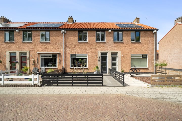 Adrianus IJsbrand Kuiperstraat 40 in Den Helder