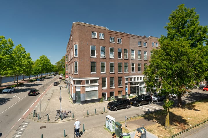 Aelbrechtskade 136A in Rotterdam foto