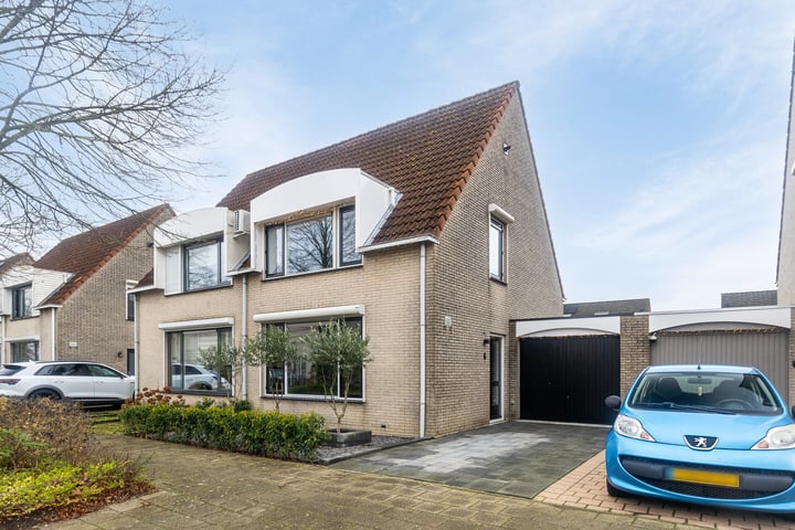 Aendijkestraat 6 in Axel