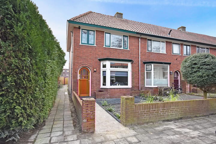 Photo de la maison Aert van der Neerstraat 1, Leeuwarden