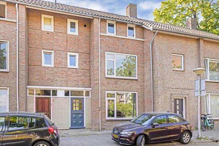 Aert van der Neerstraat 4 in Eindhoven foto