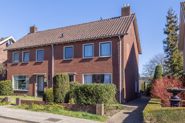 Photo of property Aert van Nesstraat 6, Haaksbergen