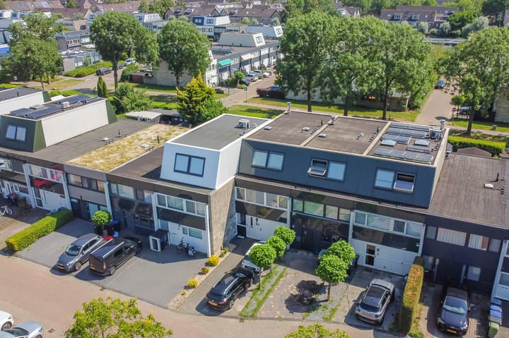 Aetsveld 27 in Vinkeveen