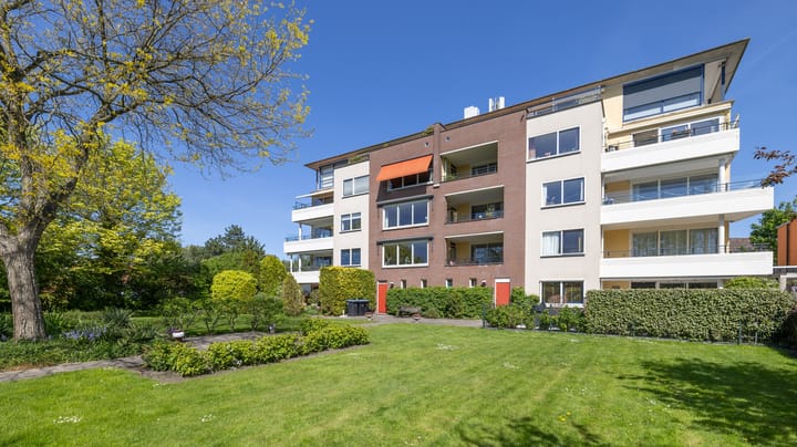 Photo of property Aetsveldselaan 21, Weesp
