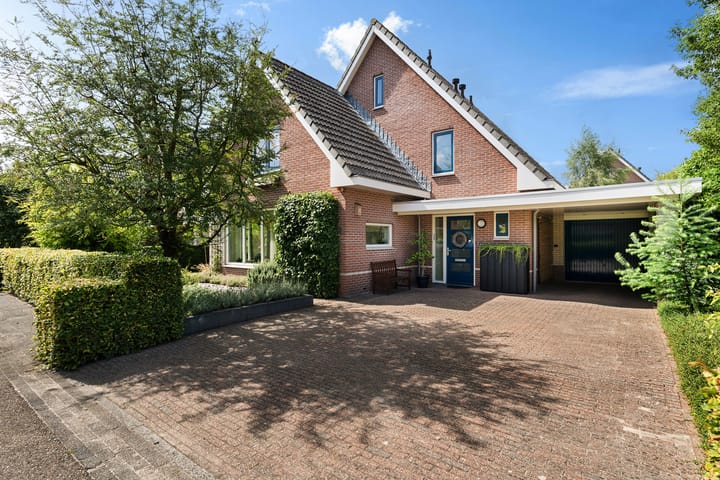 Agaatdreef 21 in Emmen