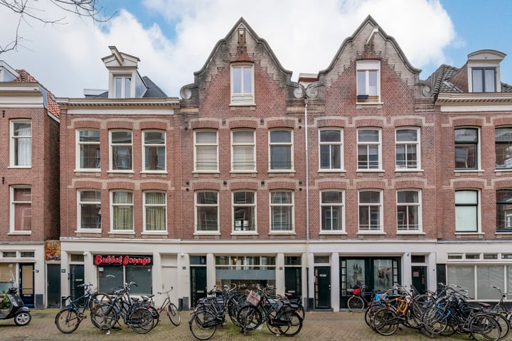 Agatha Dekenstraat 38-1 in Amsterdam