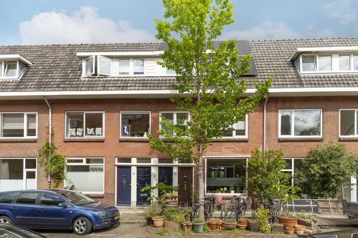 Agnes van Leeuwenberchstraat 20-BS in Utrecht