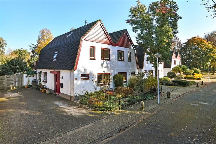 Agnietenhof 33 in Elst