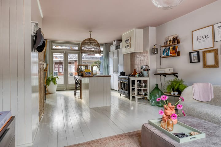 Akkermanstraat 28A in Rotterdam foto