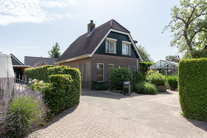 Akkerstraat 18 in Hardinxveld-Giessendam