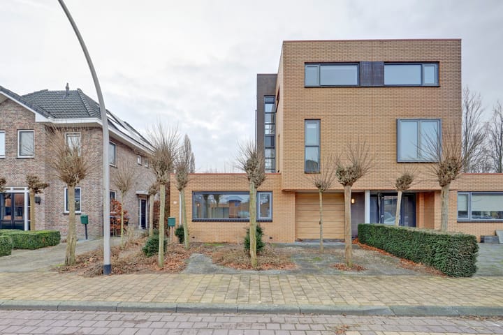 Akkerviool 21 in Hendrik-Ido-Ambacht