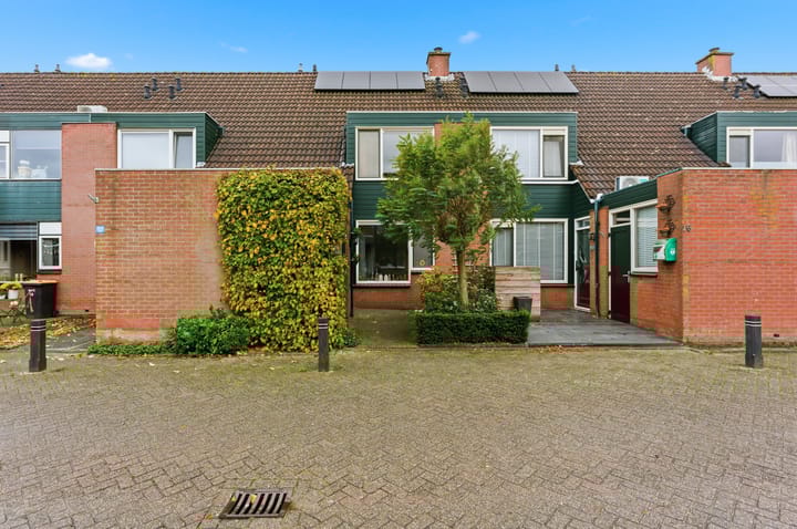 Photo of property Akkerwinde 14, Alblasserdam