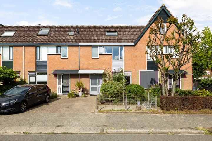 Akkerwindeveld 4 in Woerden