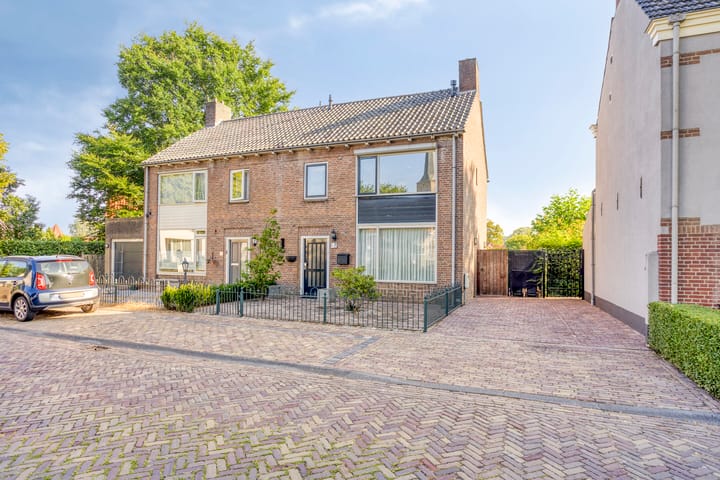Alard van Herpenplein 2 in Herpen