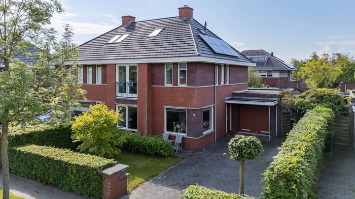 Alberdina Beerlinglaan 30 in Eelderwolde foto