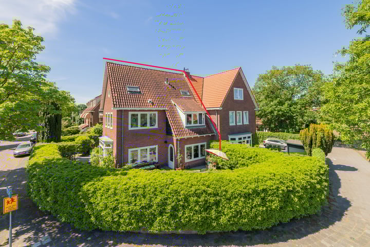 Alberdingk Thijmlaan 2 in Heemstede