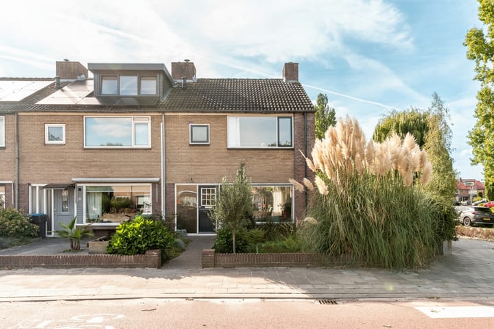 Alberdingk Thijmlaan 54 in Harderwijk